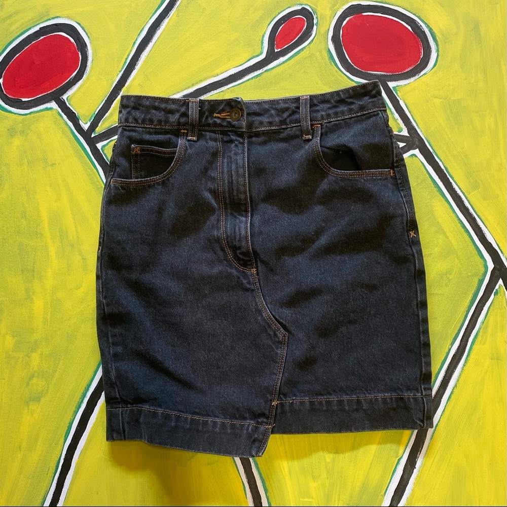 Mini ribbed denim skirt in black - Picture 2 of 7